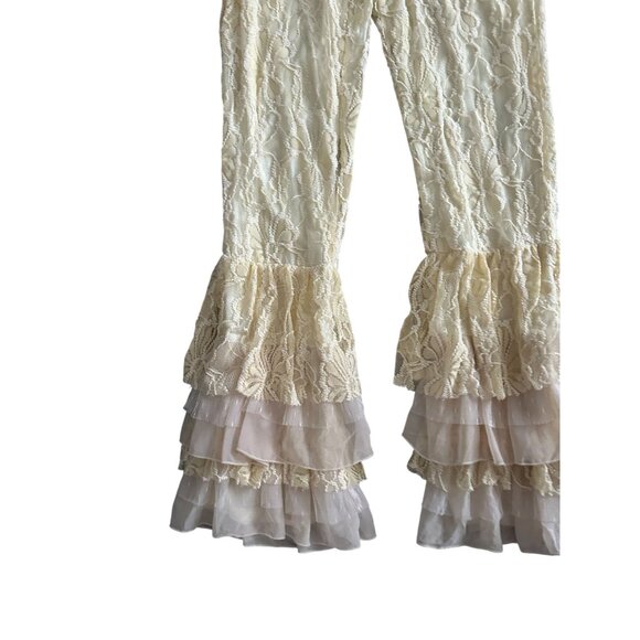 SACRED DEEDS Cream Bellbottom Lace Pants Size Medium NEW with tags - Picture 8 of 9
